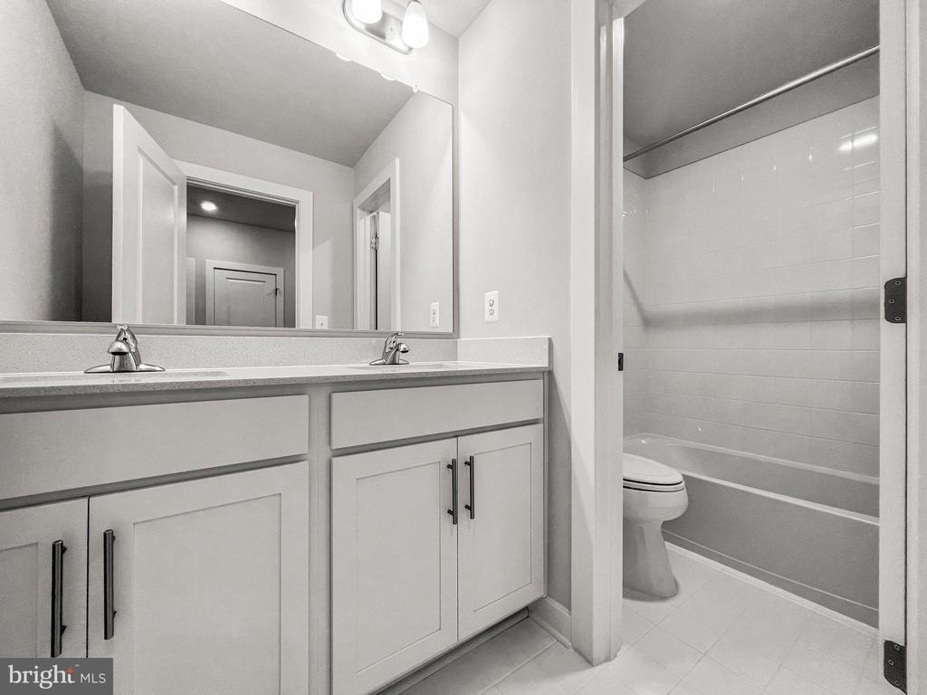 20847 Owenmore Terrace - Photo 19