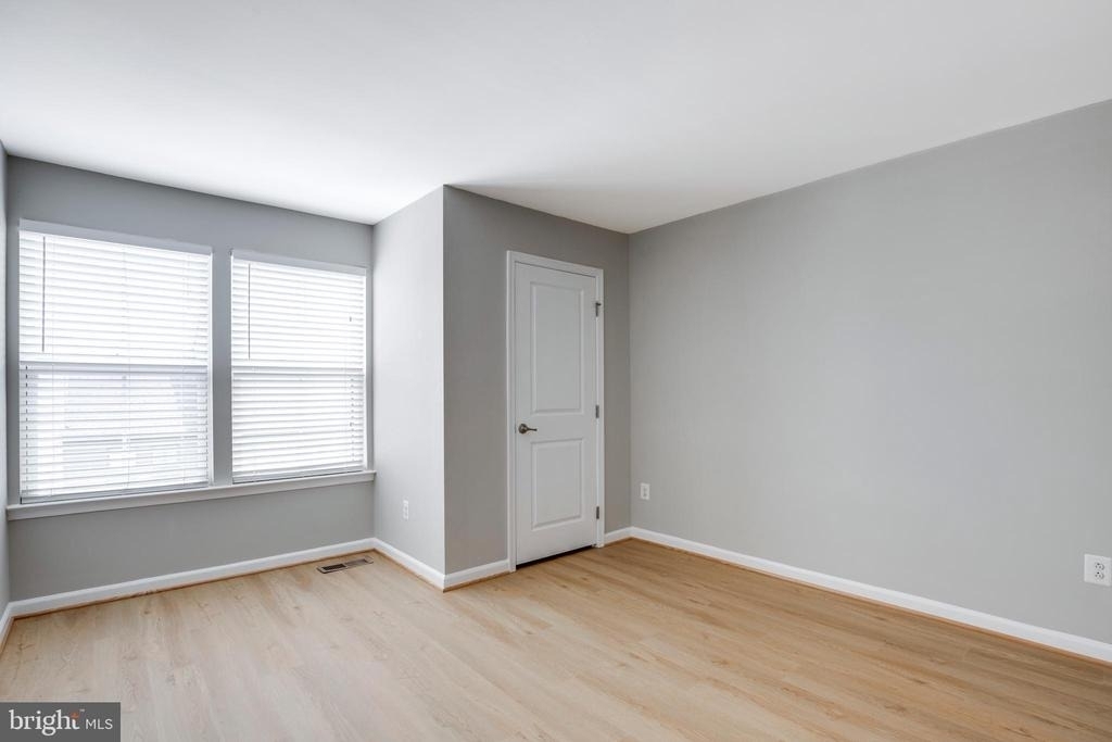 43306 John Michael Terrace - Photo 42