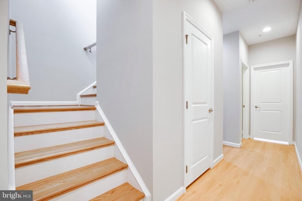 43306 John Michael Terrace - Photo 27