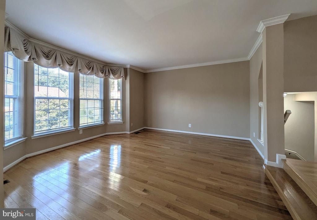 8933 Royal Astor Way - Photo 27
