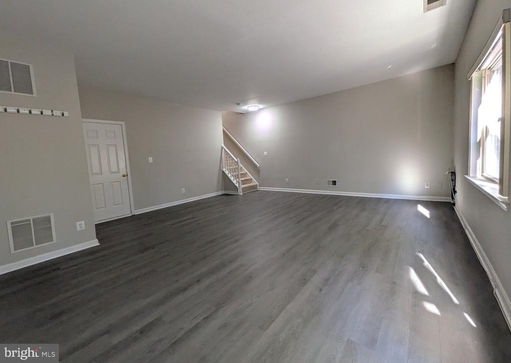 8933 Royal Astor Way - Photo 42