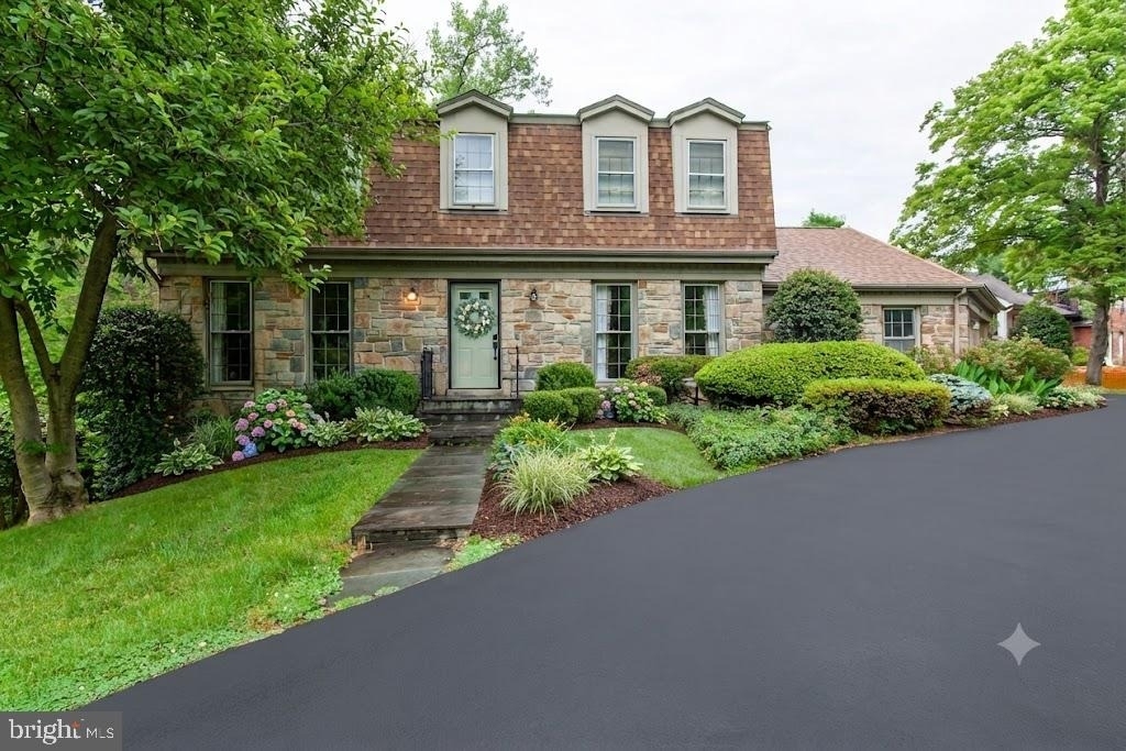 6034 Chesterbrook Road - Photo 4