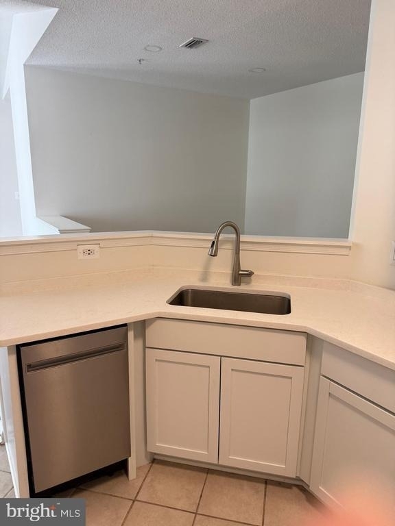 1704 Lake Shore Crest Drive - Photo 4