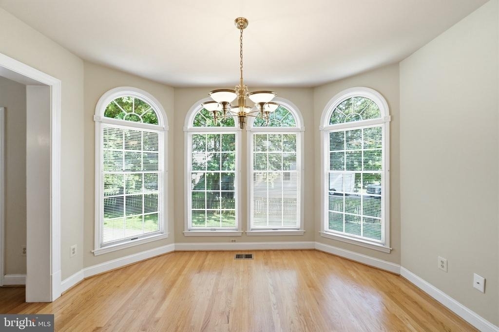 2725 Oldewood Drive - Photo 8