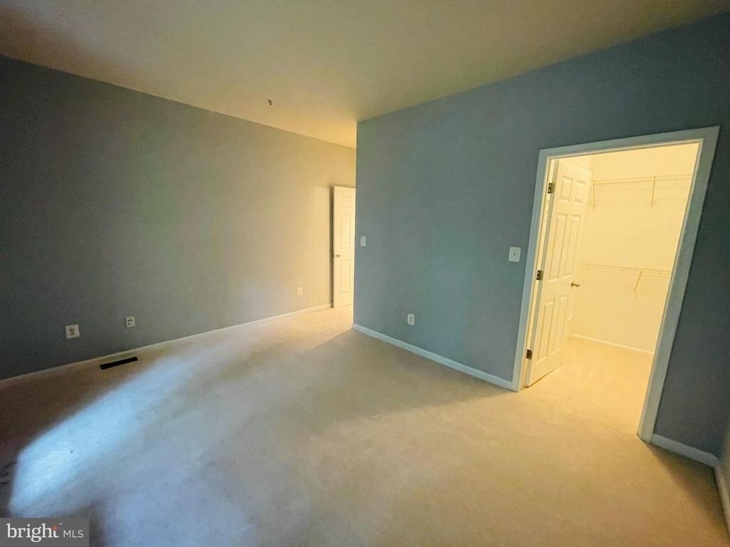 2665 Manhattan Place - Photo 22
