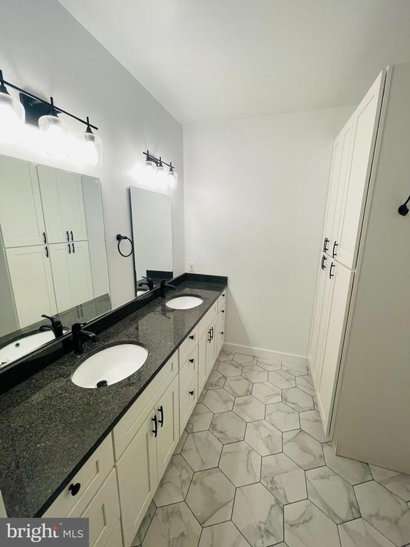 2665 Manhattan Place - Photo 20