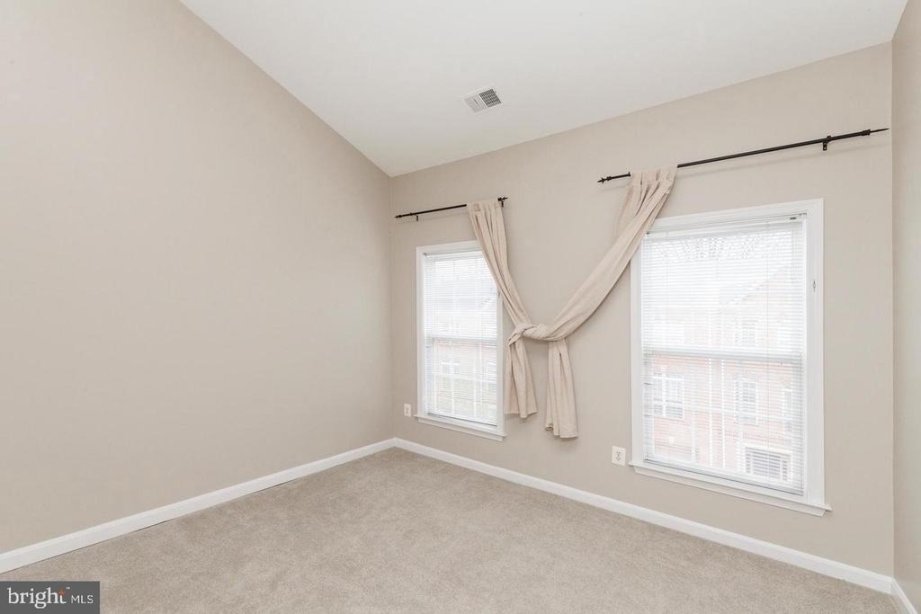 8131 Quinn Terrace - Photo 19