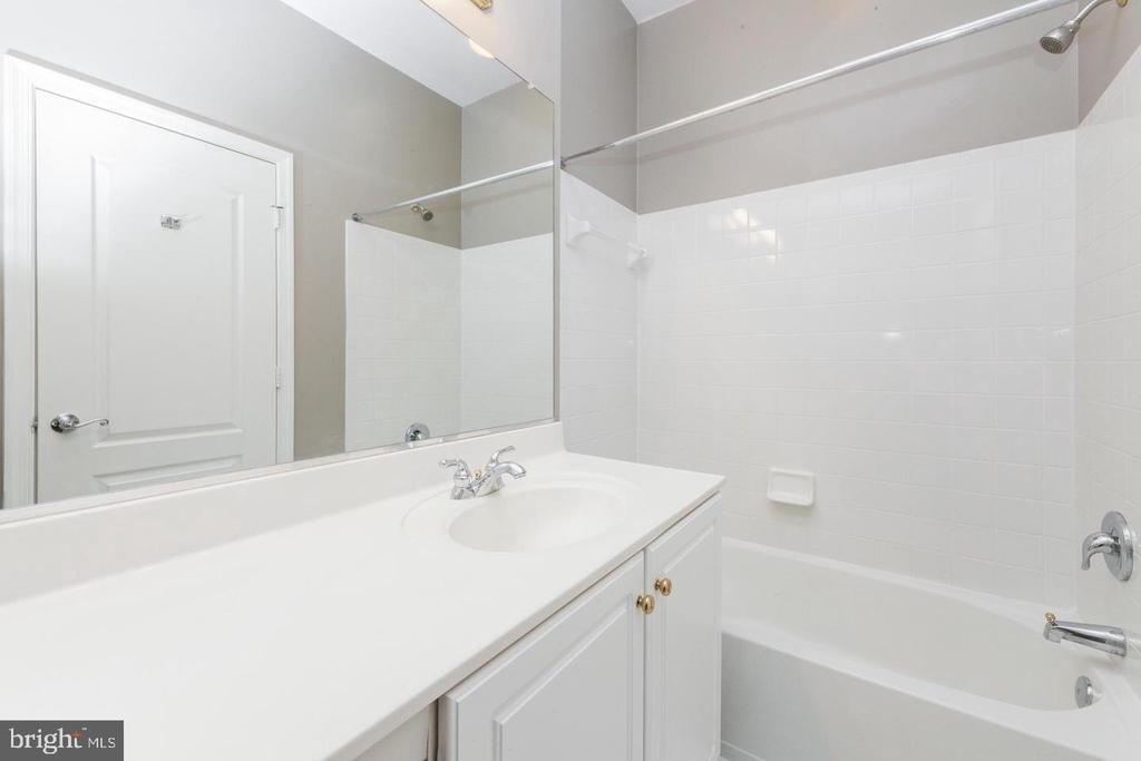 8131 Quinn Terrace - Photo 17
