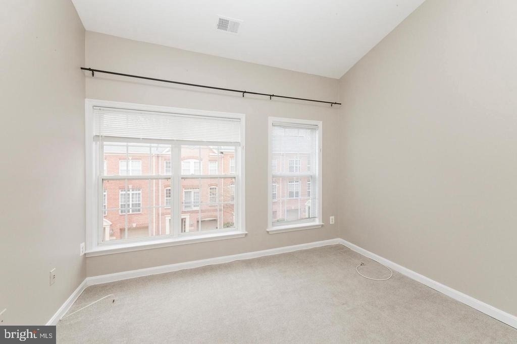 8131 Quinn Terrace - Photo 16