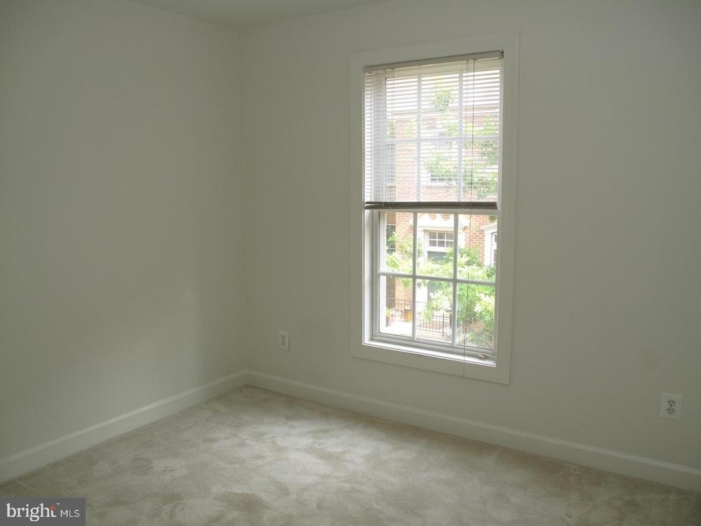 8176 Skelton Circle - Photo 13
