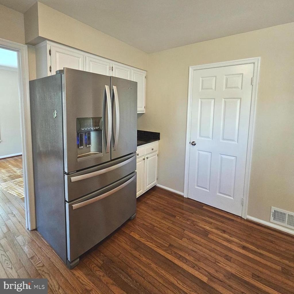 6413 Four Oaks Lane - Photo 14