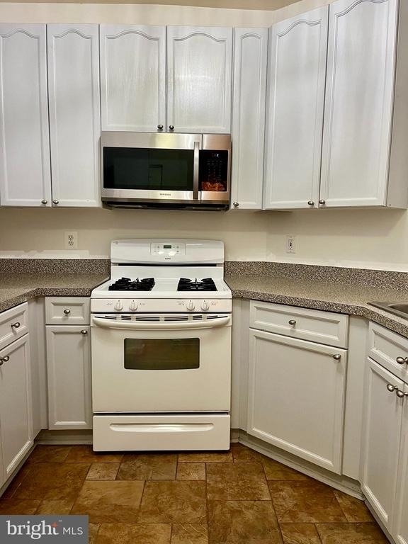 2701 Bellforest Court - Photo 2