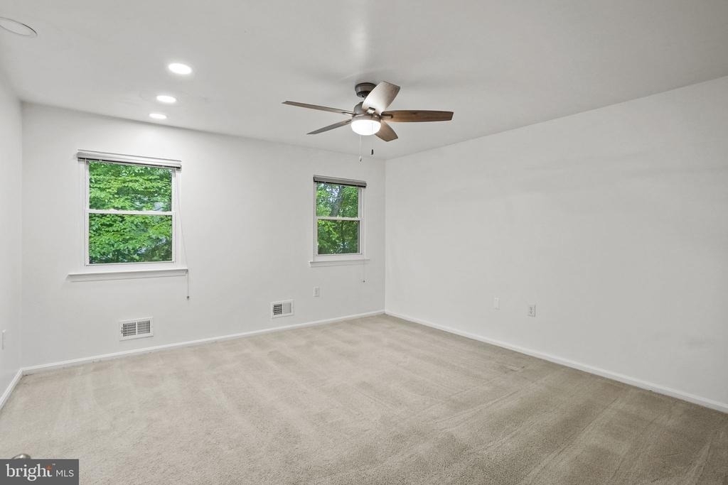9086 Brook Ford Road - Photo 22