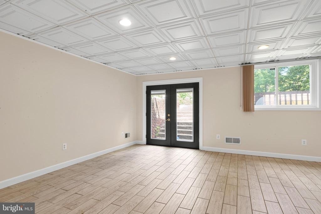 5129 Chowan Avenue - Photo 60