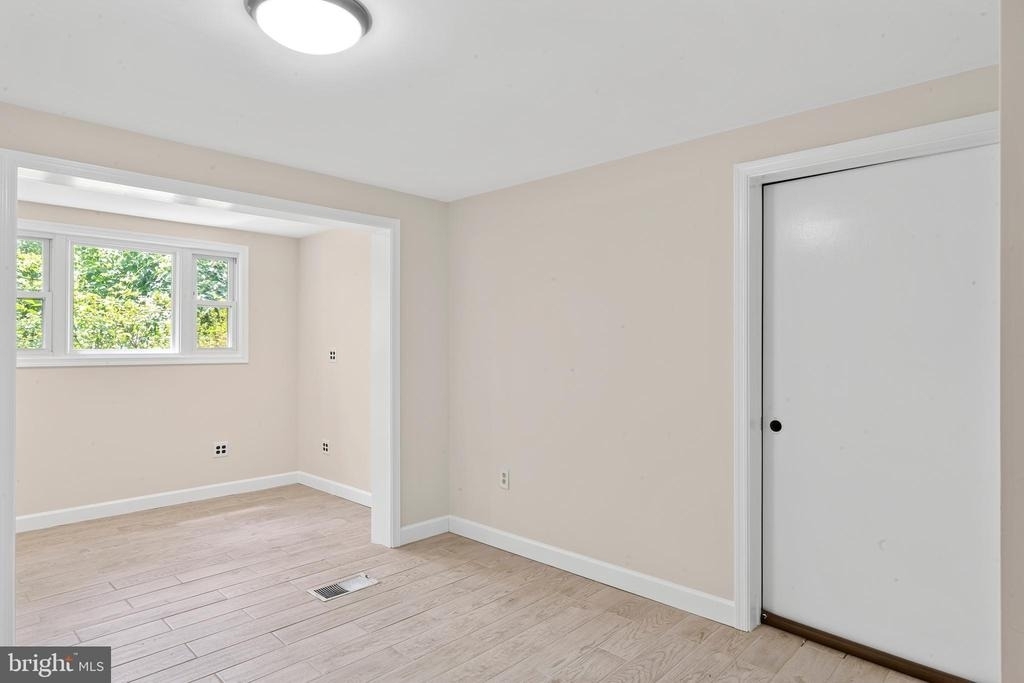 5129 Chowan Avenue - Photo 27