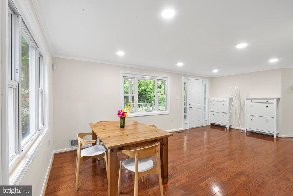 5129 Chowan Avenue - Photo 9