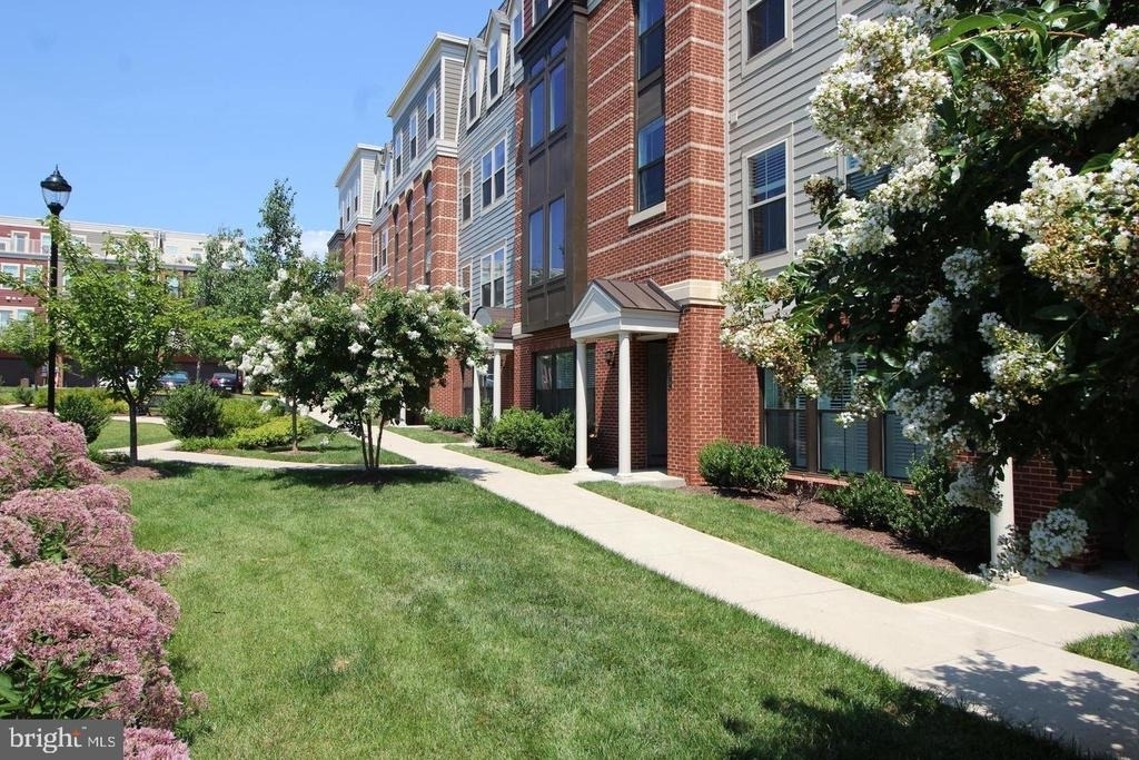 3974 Norton Place - Photo 31