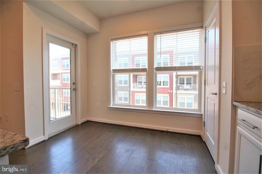 3974 Norton Place - Photo 12