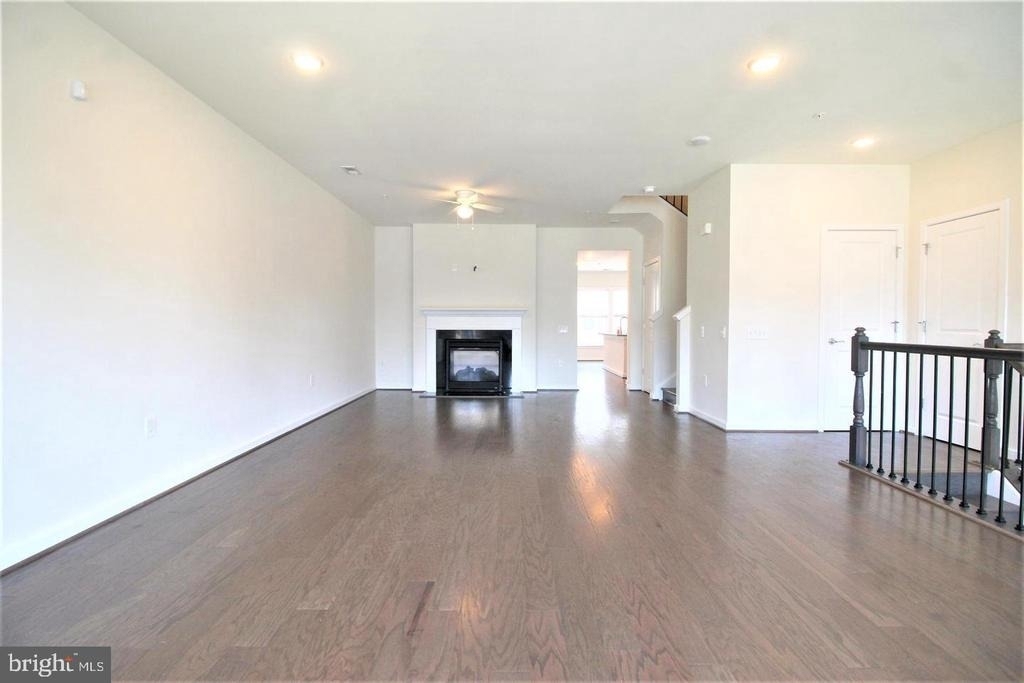 3974 Norton Place - Photo 6