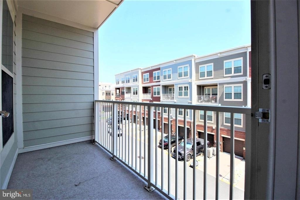 3974 Norton Place - Photo 13