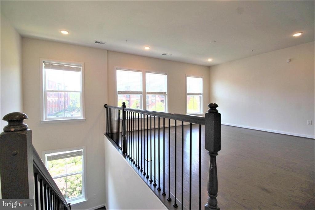 3974 Norton Place - Photo 3