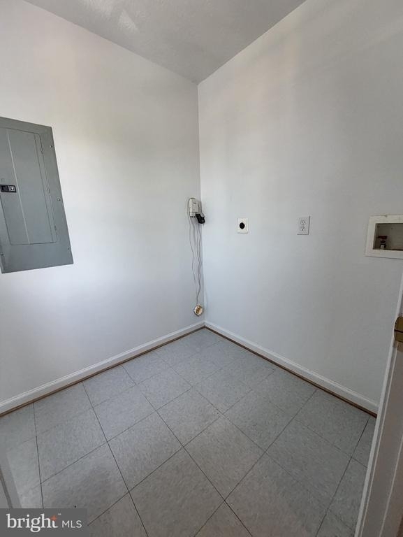 649 Spencer Street E - Photo 13