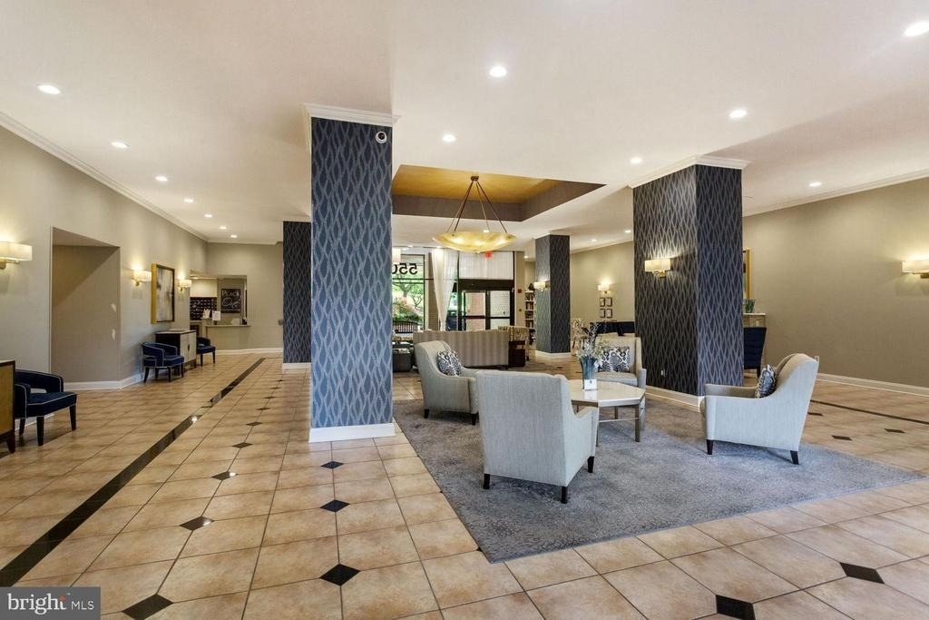 5500 Holmes Run Parkway - Photo 2