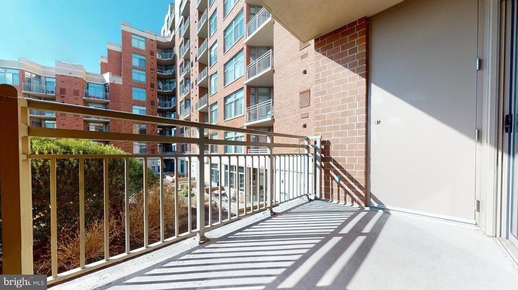 3650 S Glebe Road - Photo 11