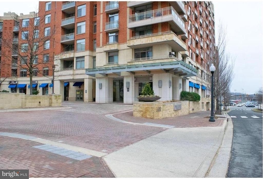3650 S Glebe Road - Photo 17