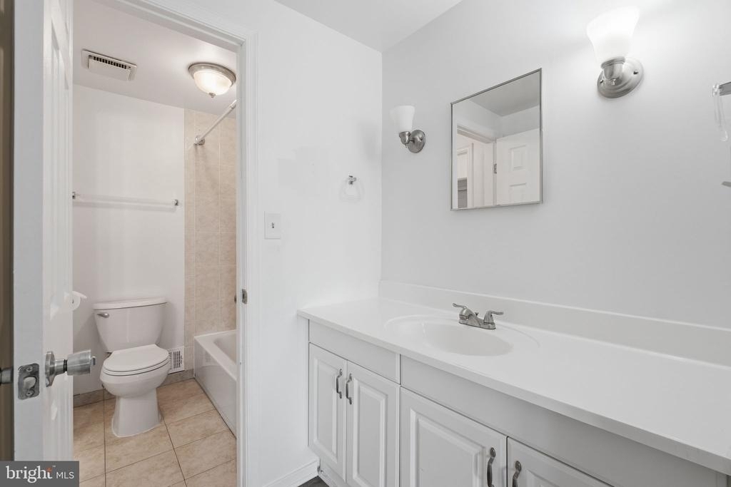 975 S Taylor Street - Photo 16