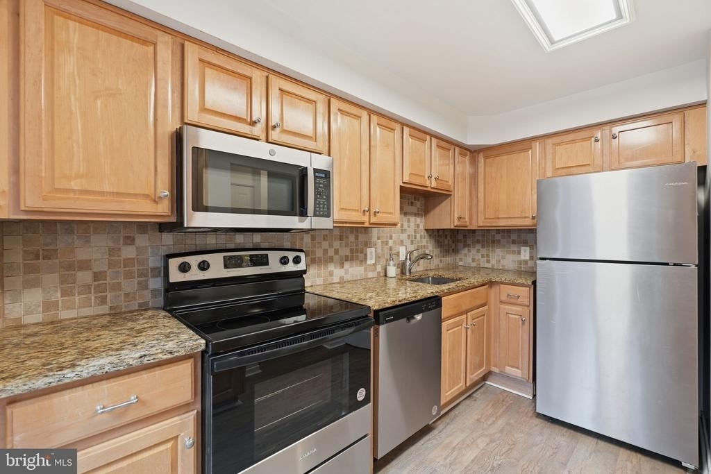 975 S Taylor Street - Photo 13