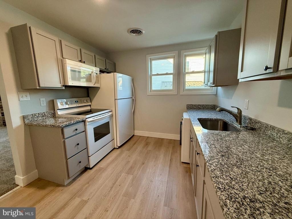 603 Main Street - Photo 3