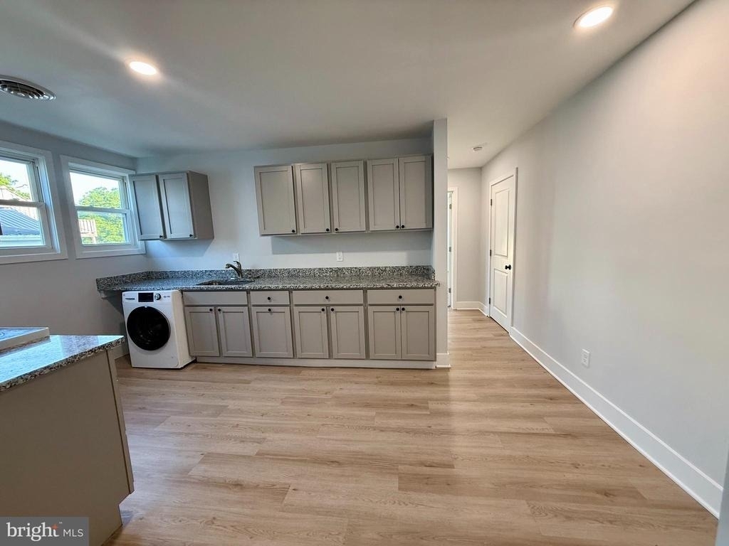 603 Main Street - Photo 2