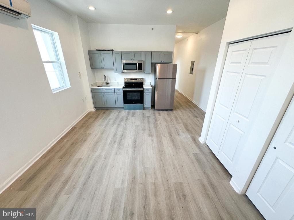 2431 N 26th Street - Photo 0