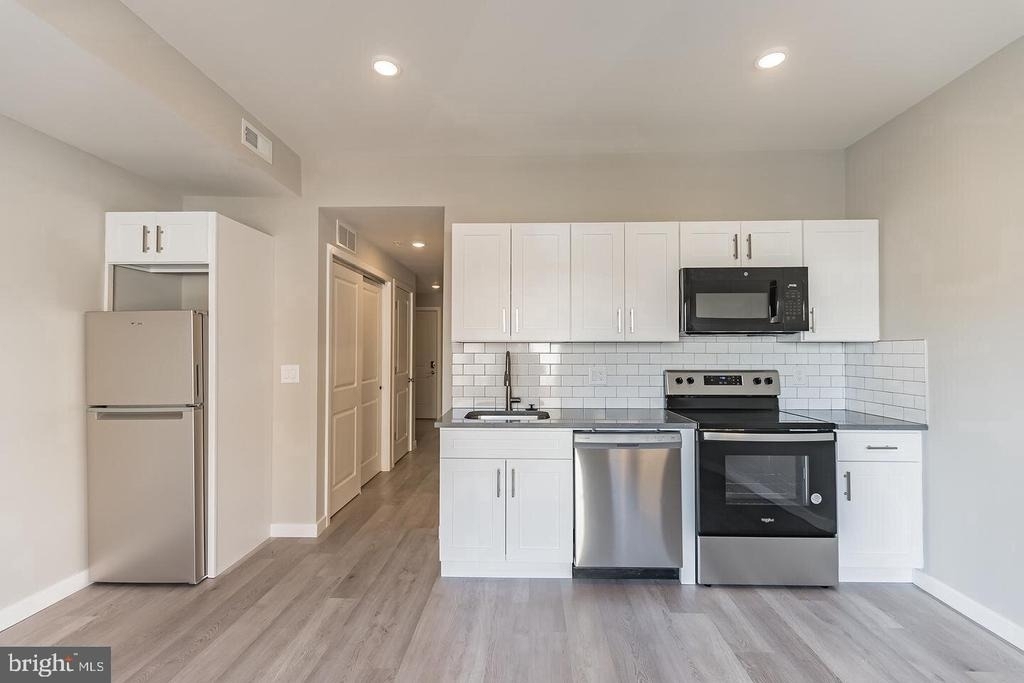 2243 N Broad Street - Photo 6