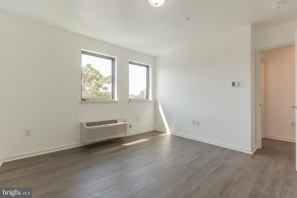 6778 Ridge Avenue - Photo 5