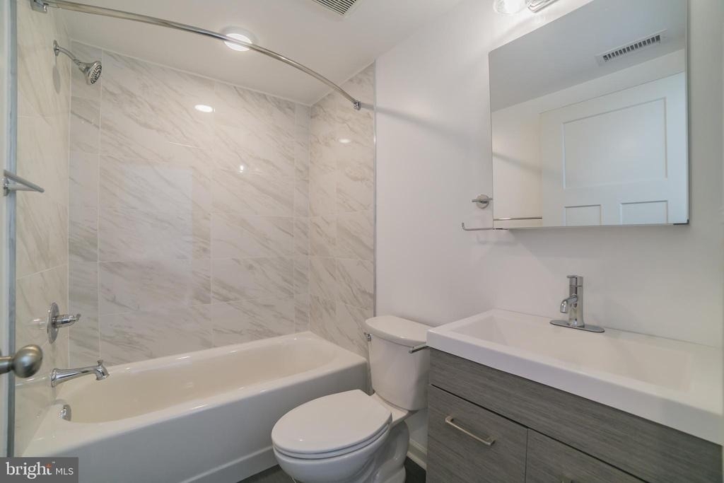 6615 Ridge Avenue - Photo 4