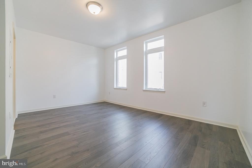 6615 Ridge Avenue - Photo 2