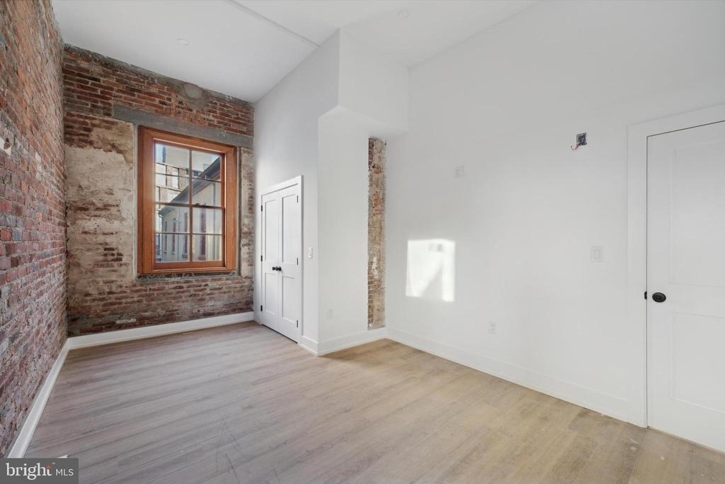 808 N 3rd Street - Photo 8