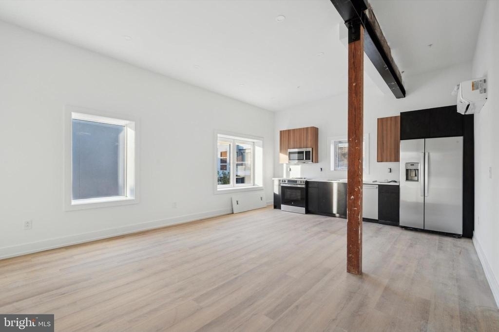 808 N 3rd Street - Photo 2