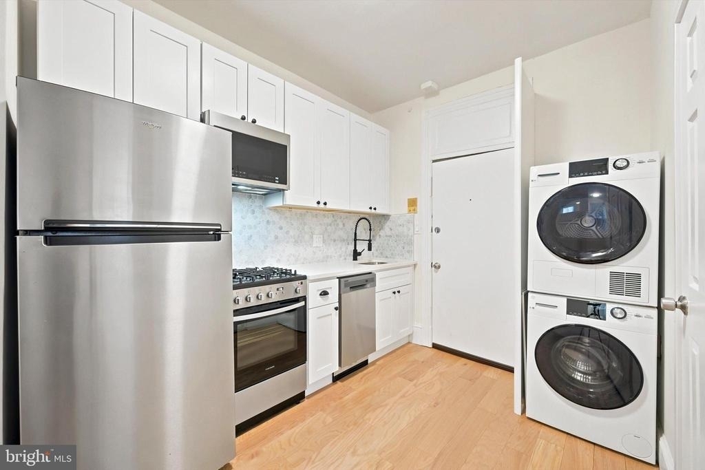 718 S 3rd Street - Photo 0