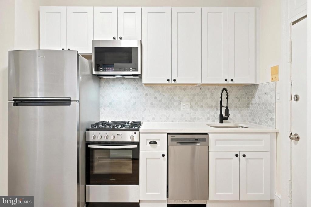 718 S 3rd Street - Photo 5