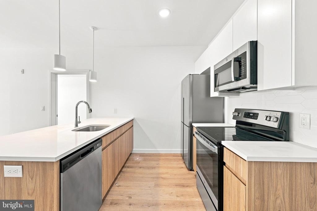 7127 Keystone Street - Photo 0