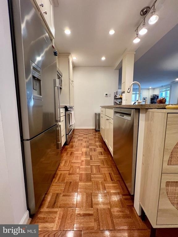 136 N Bread Street - Photo 28