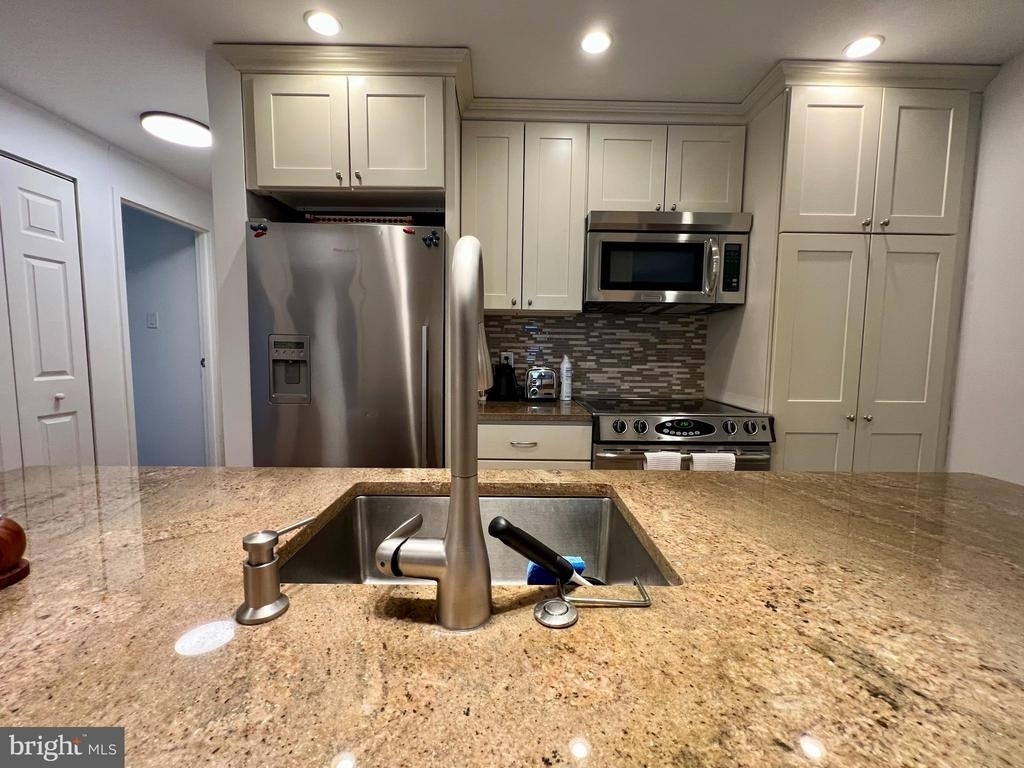 136 N Bread Street - Photo 5