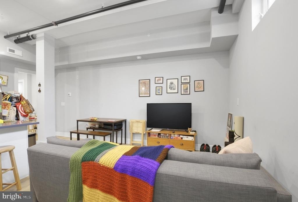 3965 Lancaster Avenue - Photo 3