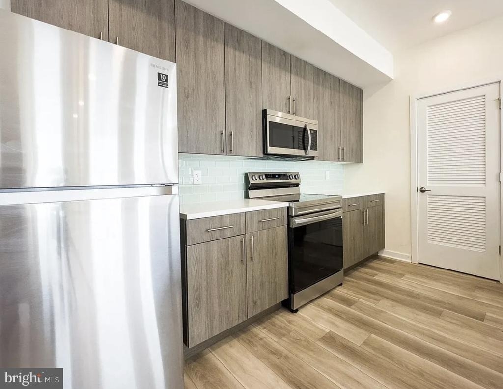 1600 Germantown Avenue - Photo 4