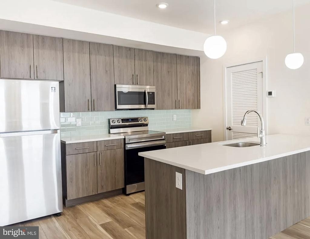 1600 Germantown Avenue - Photo 2