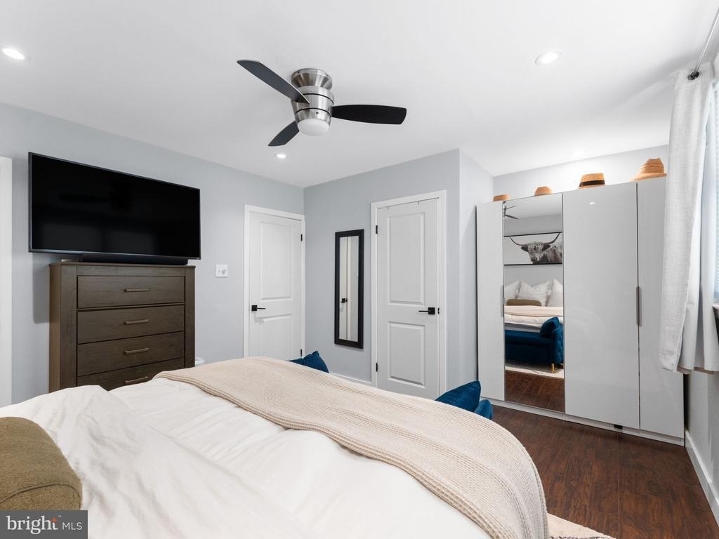 5969 Jannette Street - Photo 15
