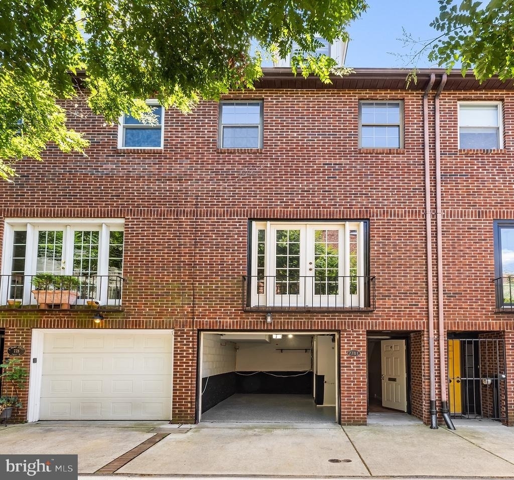 778 S Front Street - Photo 0